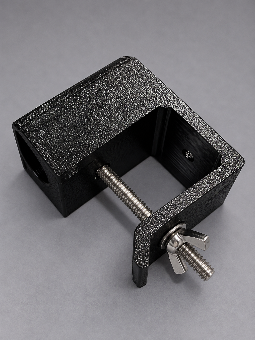 Standard Clip-On Vertical Rod Holder – Universal 1.5" Mount